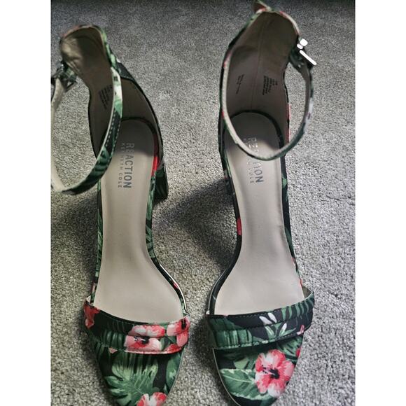Kenneth Cole Size 8.5 Floral Heeled Sandals Block Heel Open Toe Women’s Shoes - Picture 2 of 8